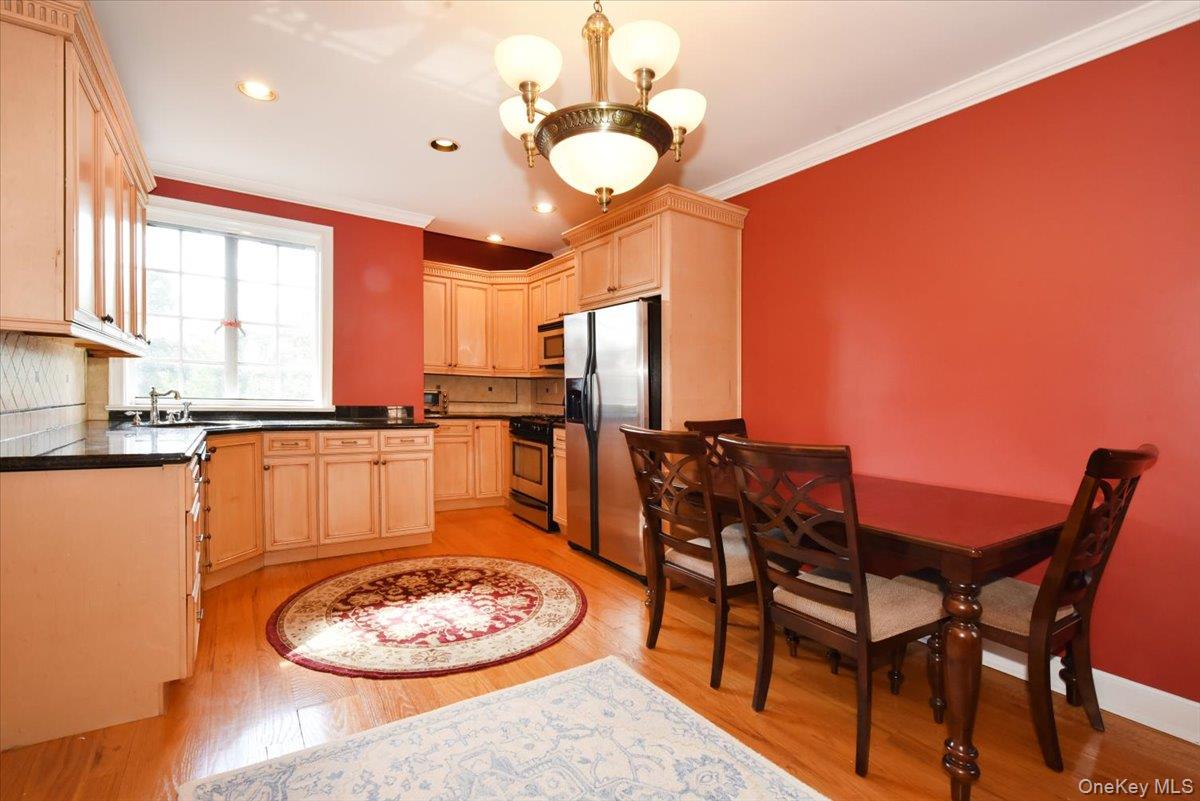 38-30 Douglaston Parkway, Unit 4B photo 9