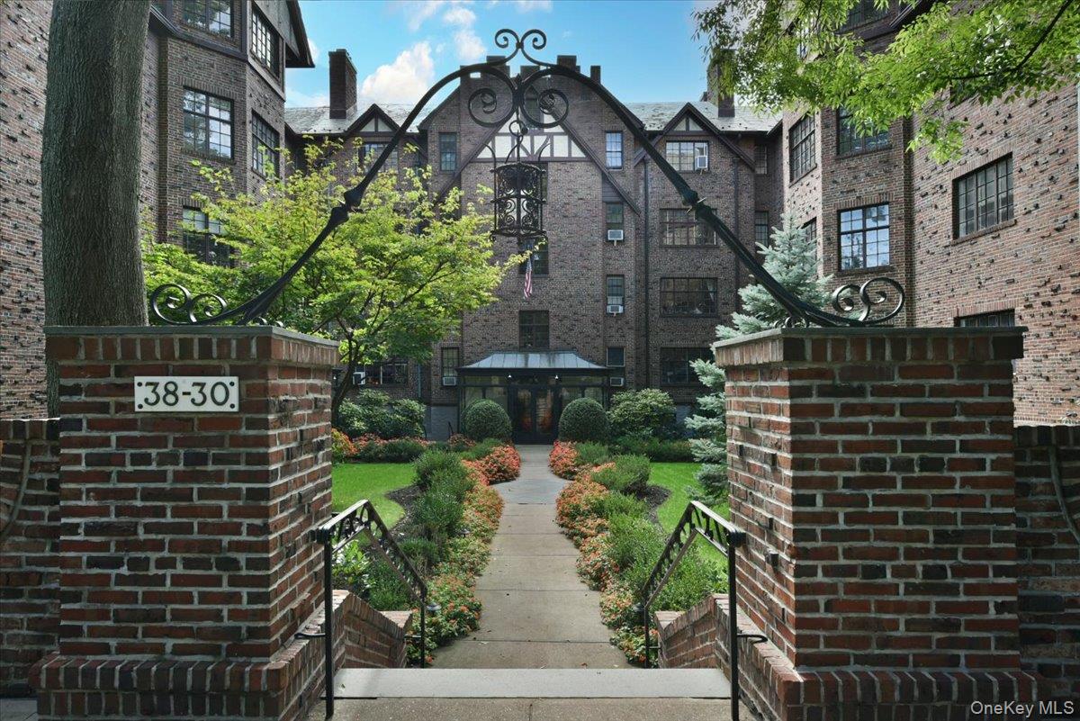 38-30 Douglaston Parkway, Unit 4B