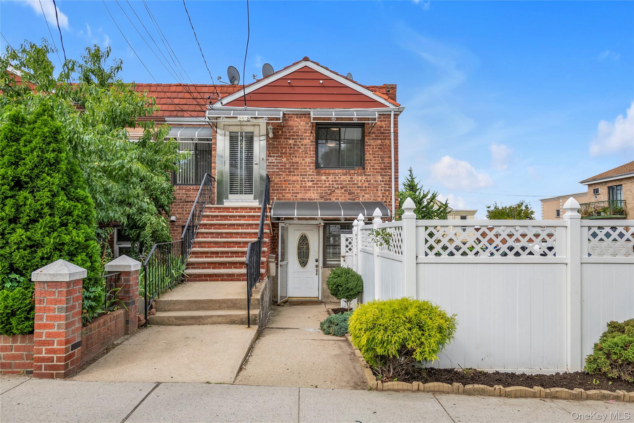 2518 123rd Street – For Sale