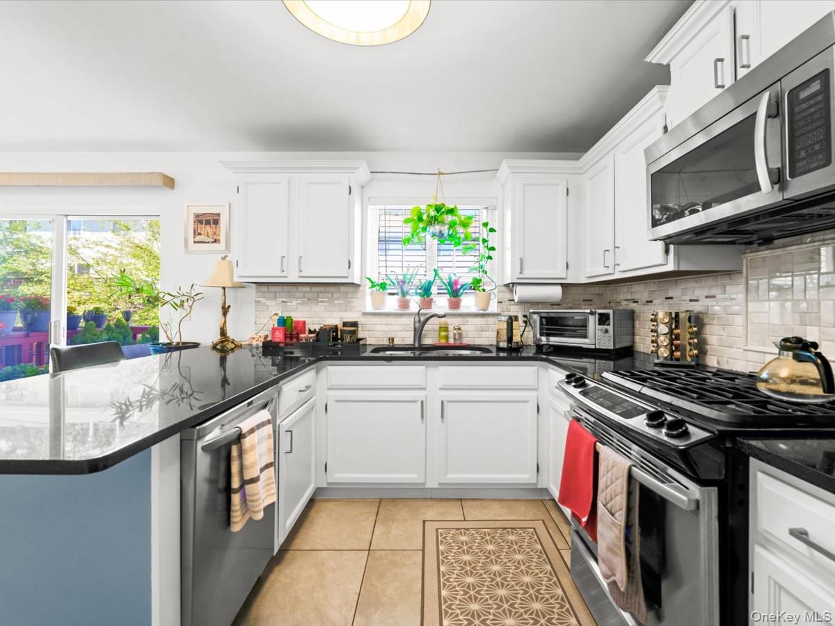208 Hendrick Avenue E – For Sale photo 11