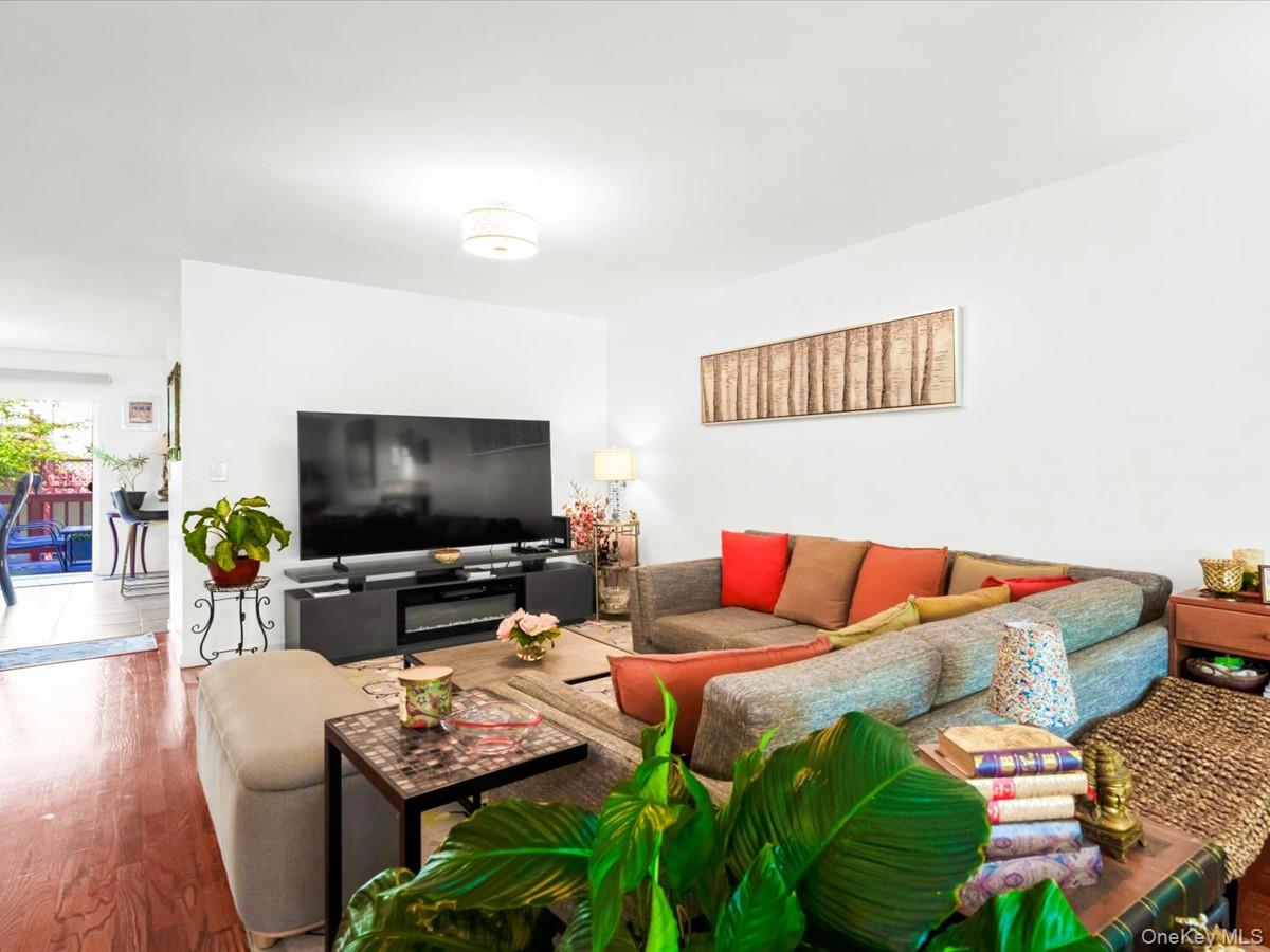208 Hendrick Avenue E – For Sale photo 6
