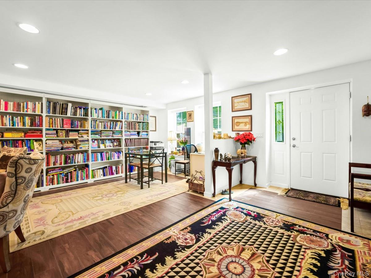 208 Hendrick Avenue E – For Sale photo 2