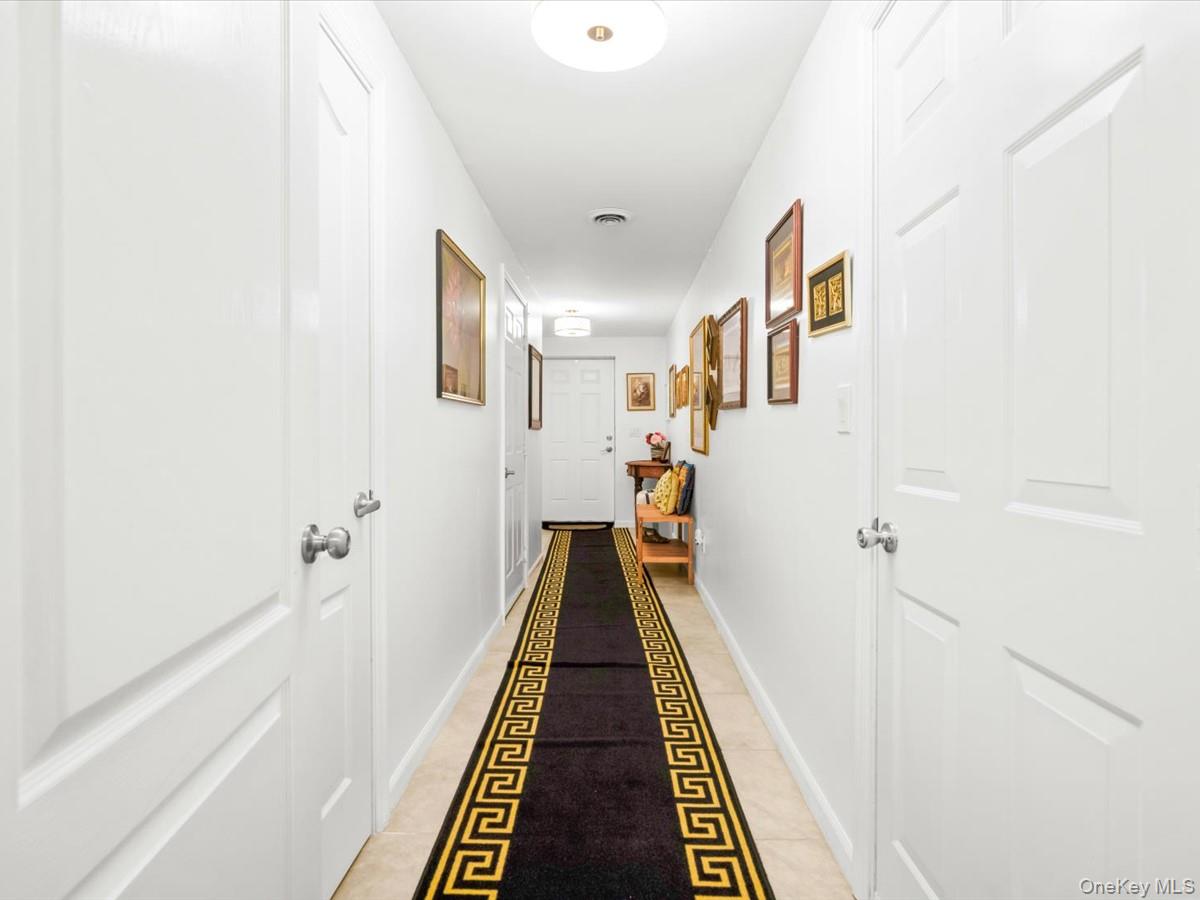 208 Hendrick Avenue E – For Sale photo 3