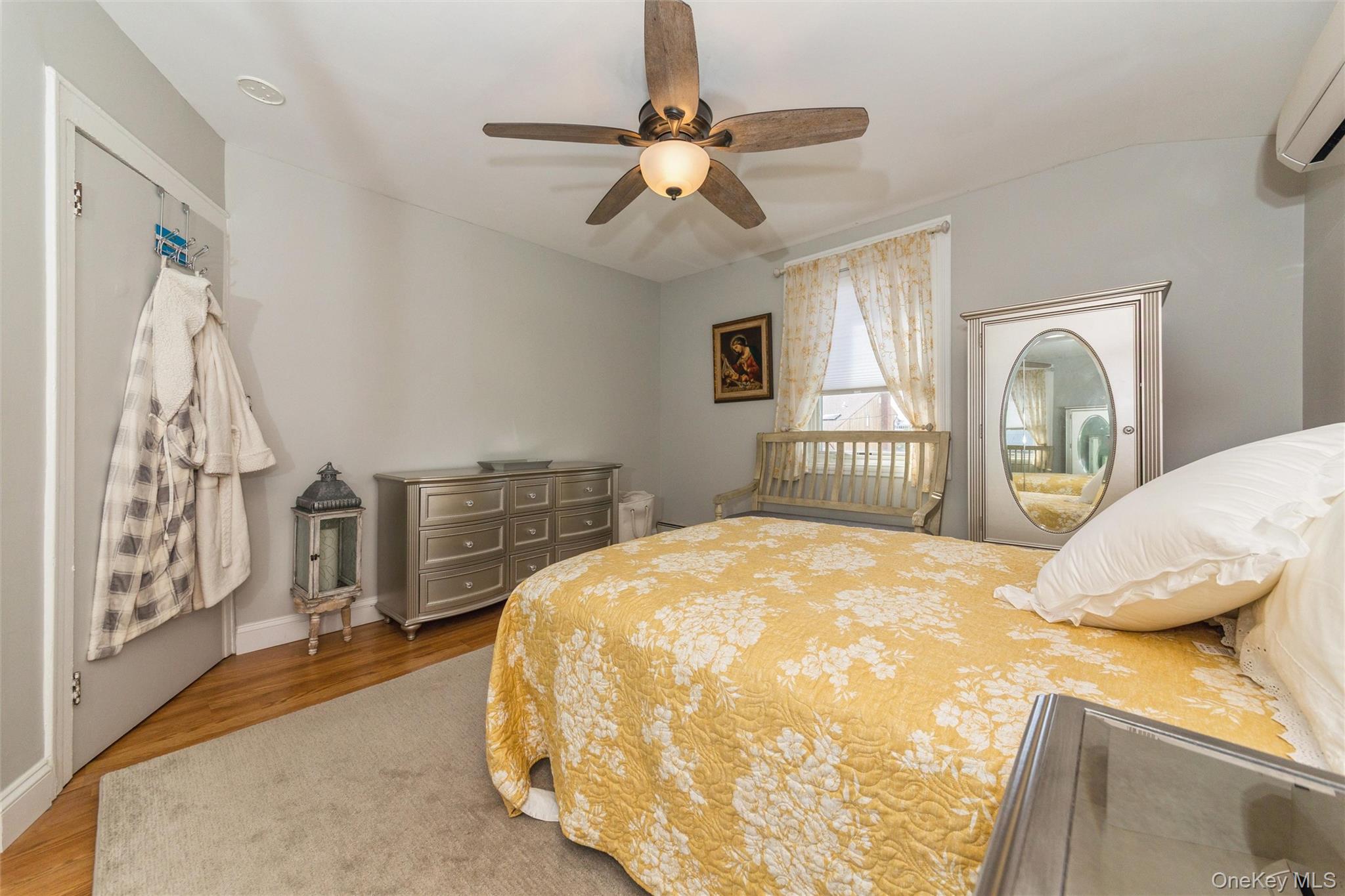 181 Suffolk Road, Unit Upper photo 19