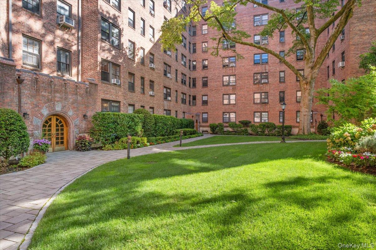 178 Garth Road, Unit TL photo 24