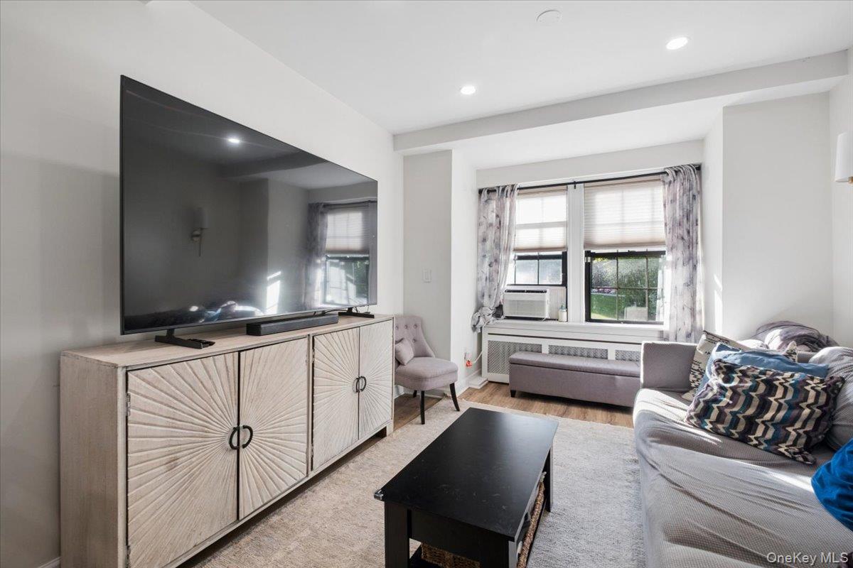 178 Garth Road, Unit TL photo 8