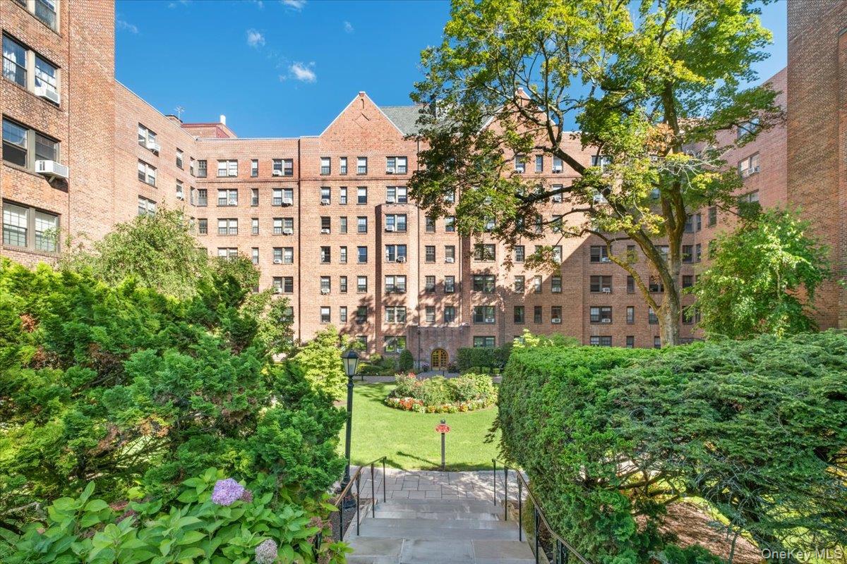 178 Garth Road, Unit TL photo 22