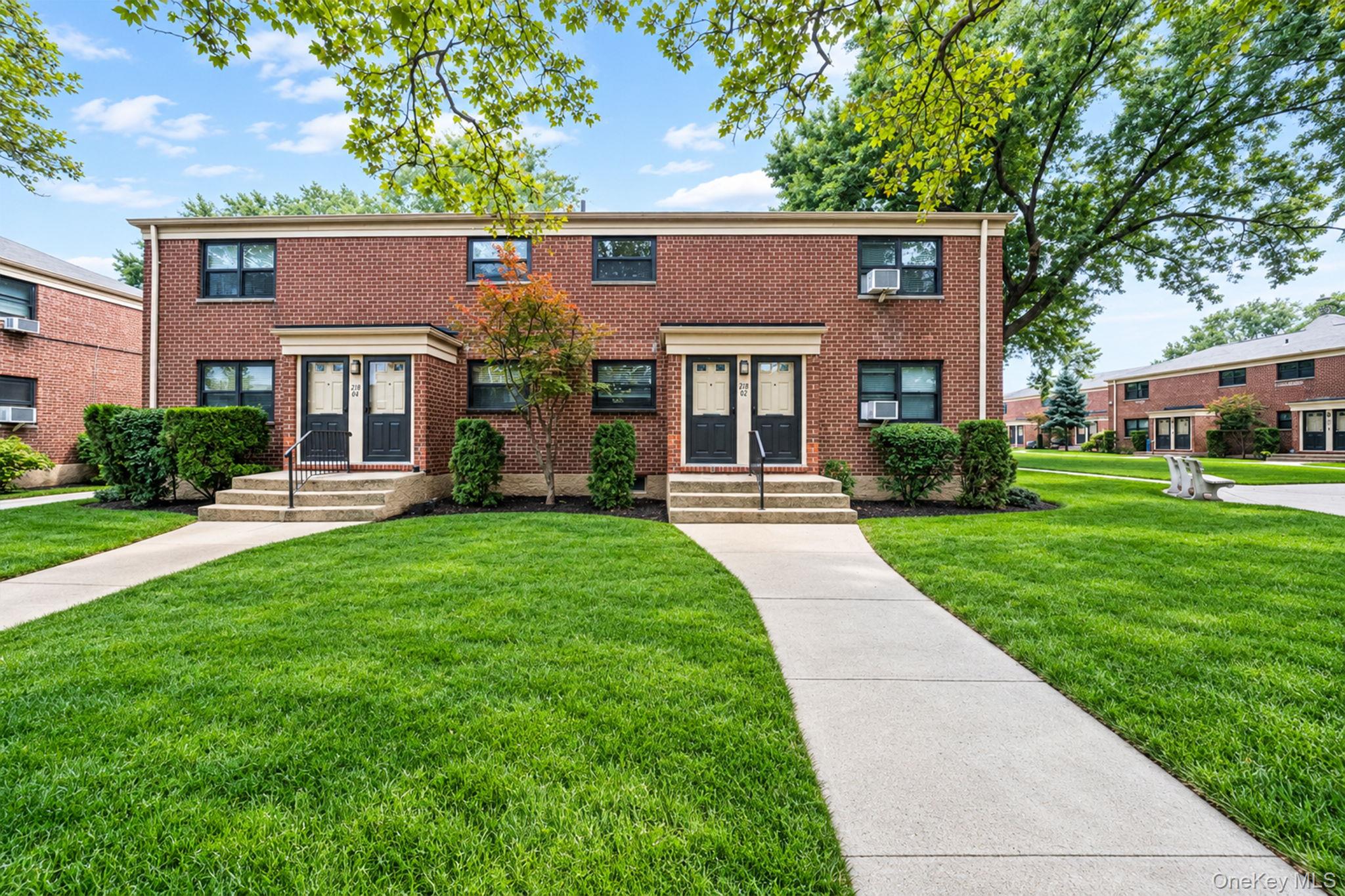 218-02 73rd Avenue, Unit 397A1 photo 3