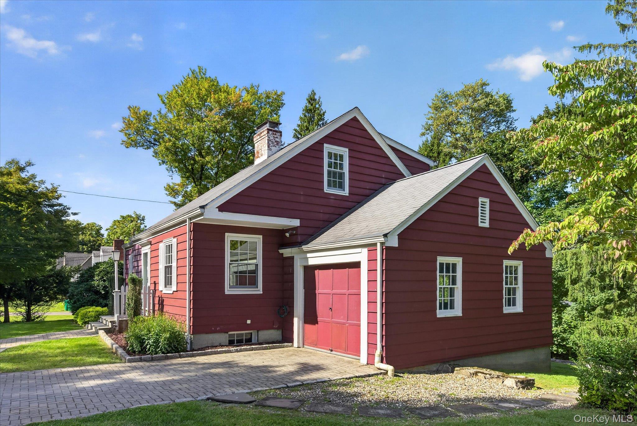 17 Pleasant View Avenue – For Sale photo 5
