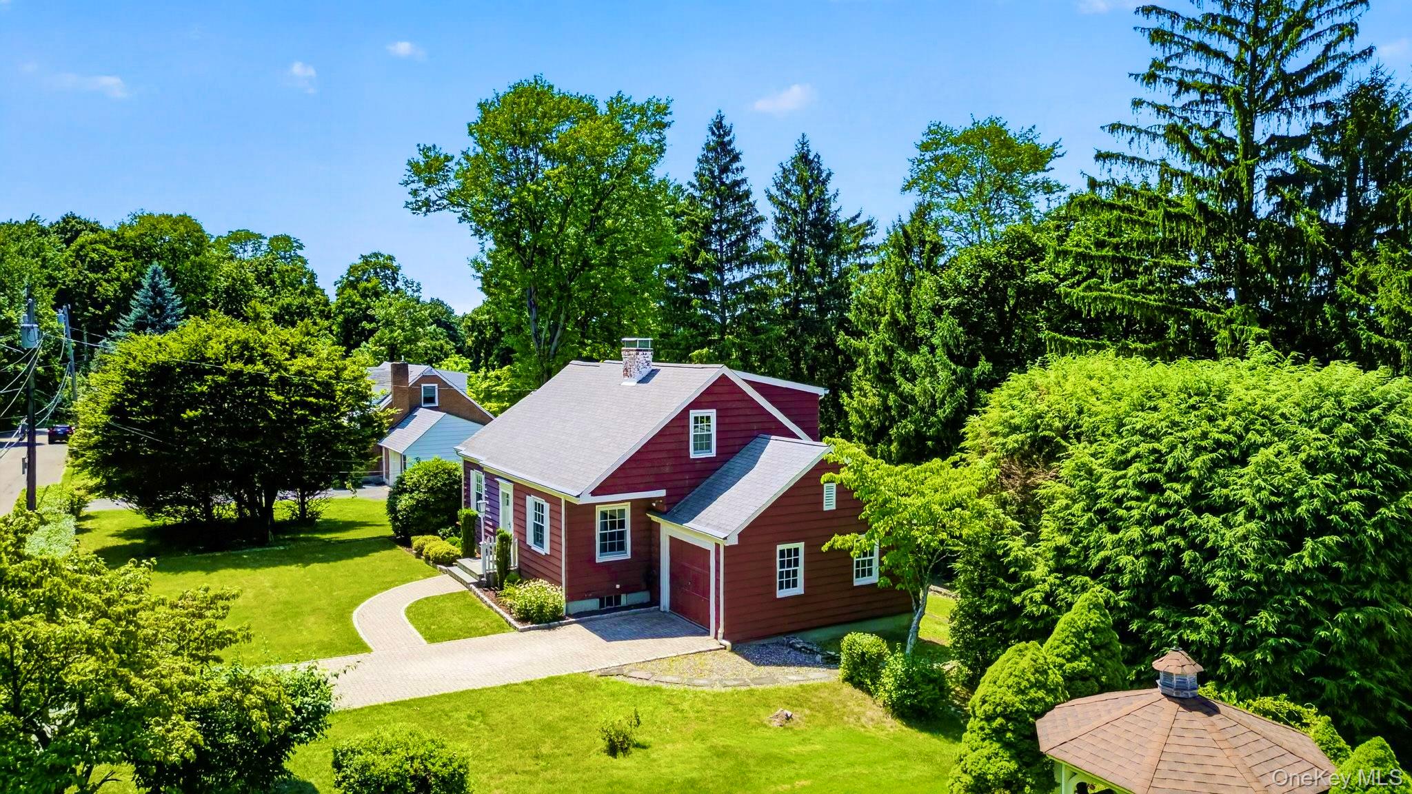 17 Pleasant View Avenue – For Sale photo 7