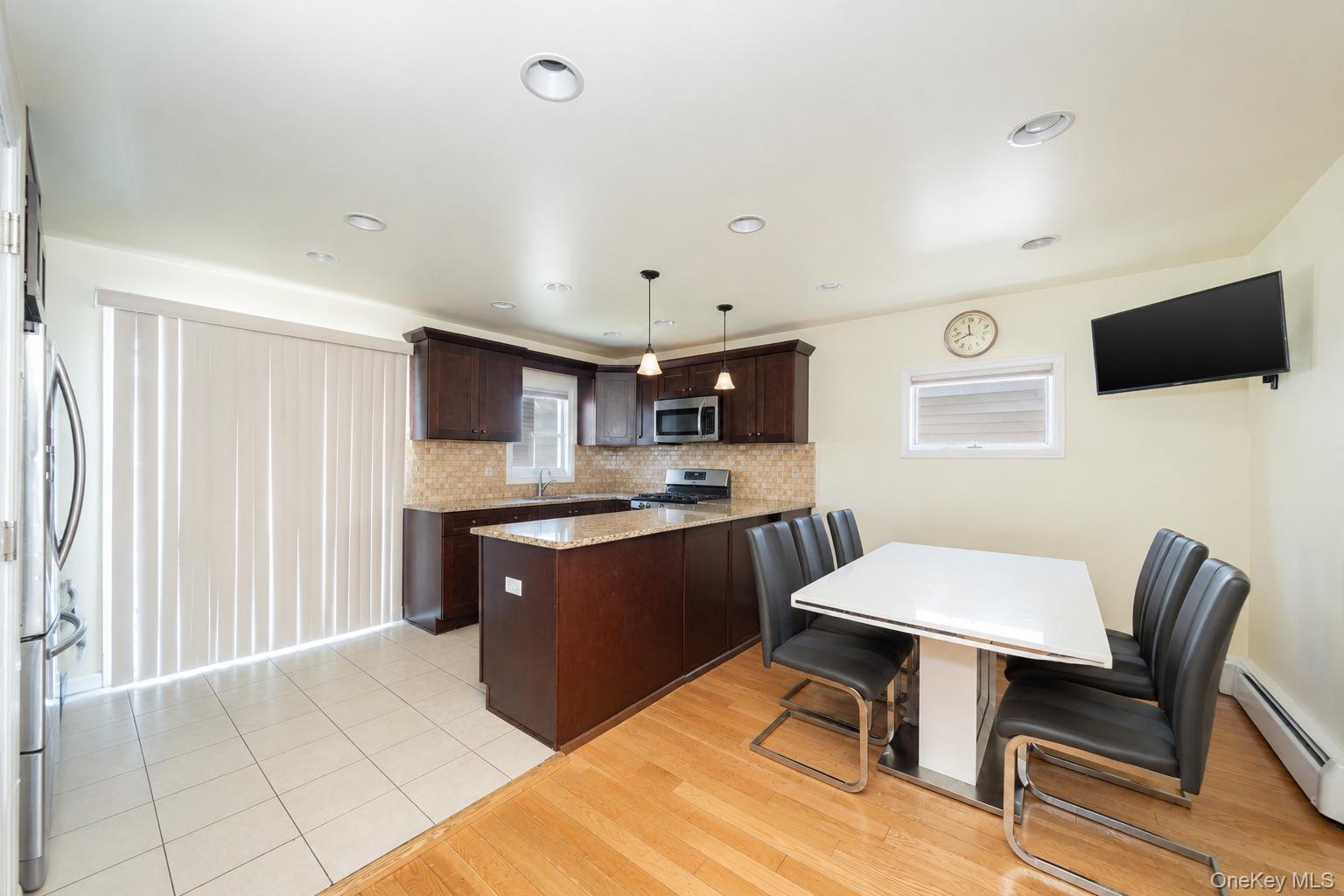 11 Schuyler Terrace – For Sale photo 4