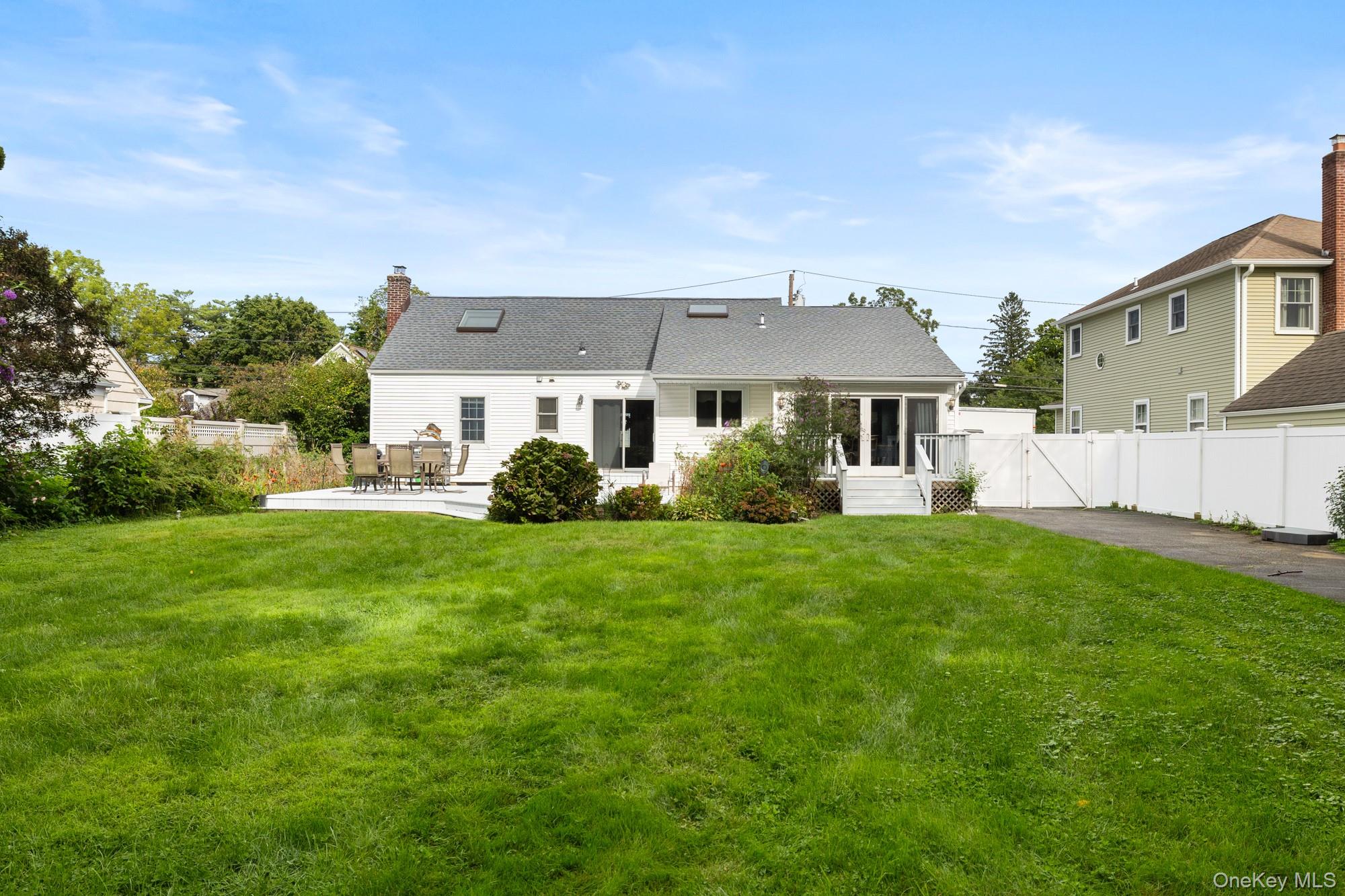 627 6th Street – For Sale photo 19
