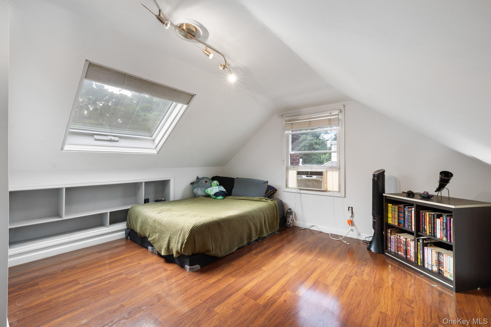 627 6th Street – For Sale photo 15