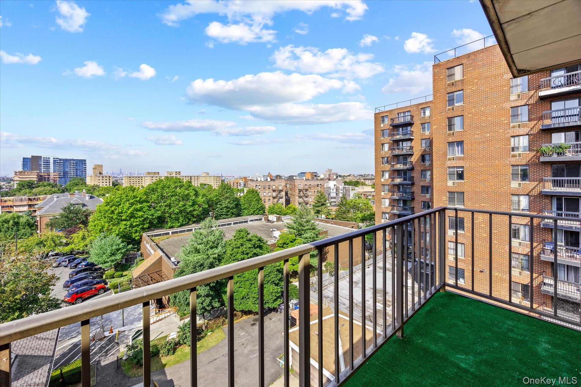 139-35 35th Avenue, Unit 6E photo 5