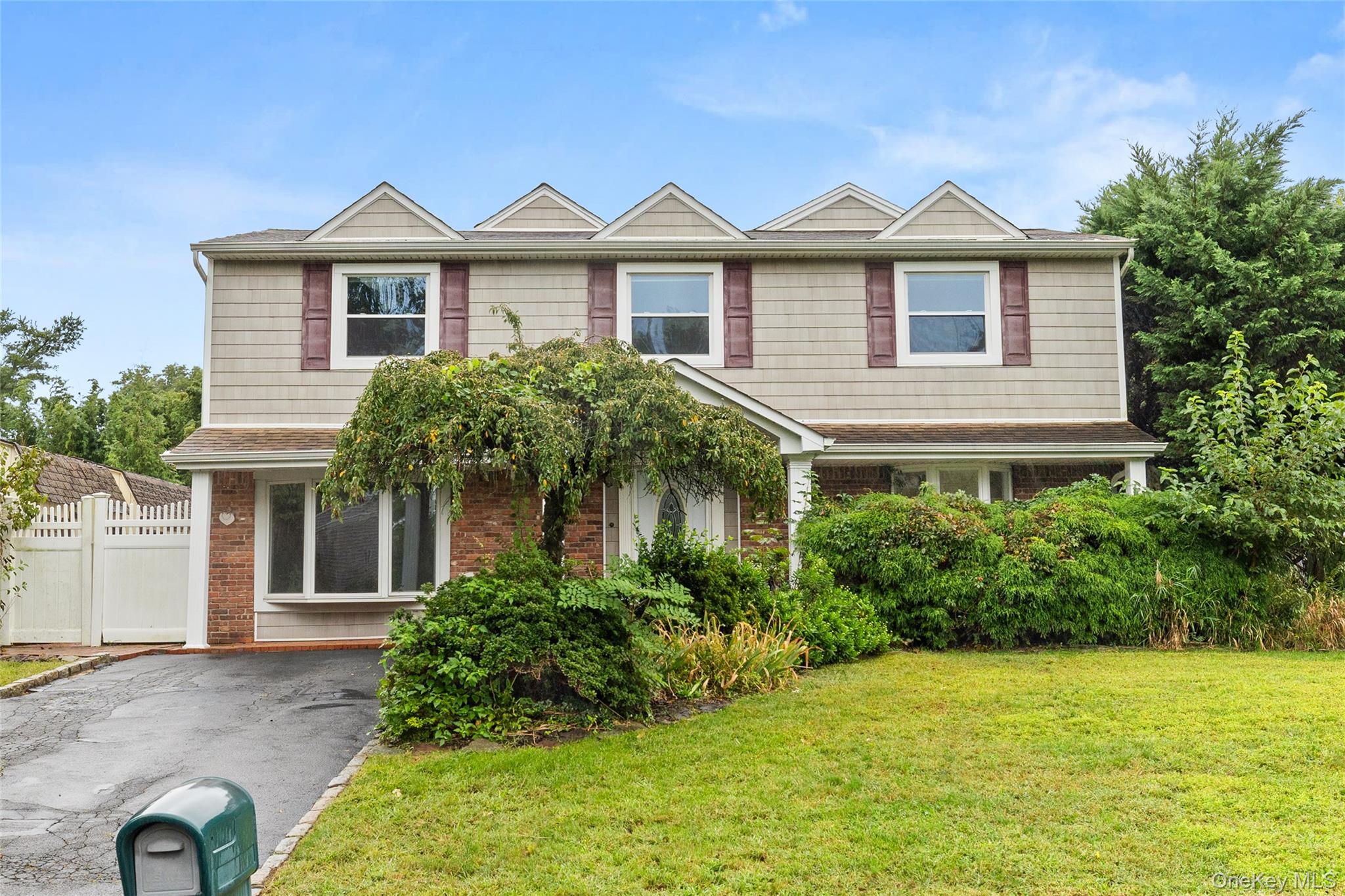 20 Hilltop Drive – For Sale