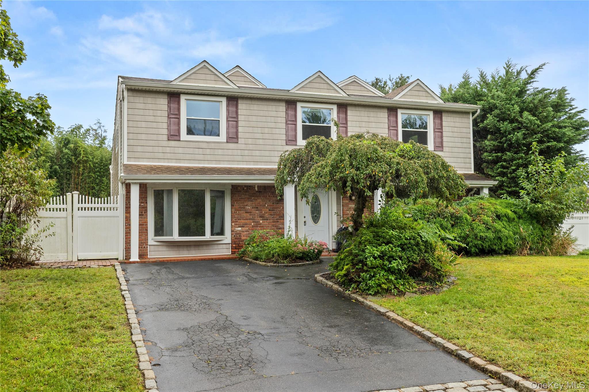20 Hilltop Drive – For Sale photo 2