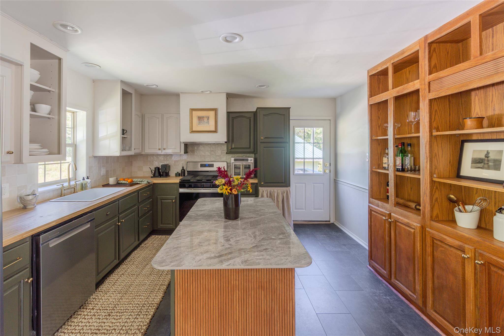 3 Parks Road – For Sale photo 6