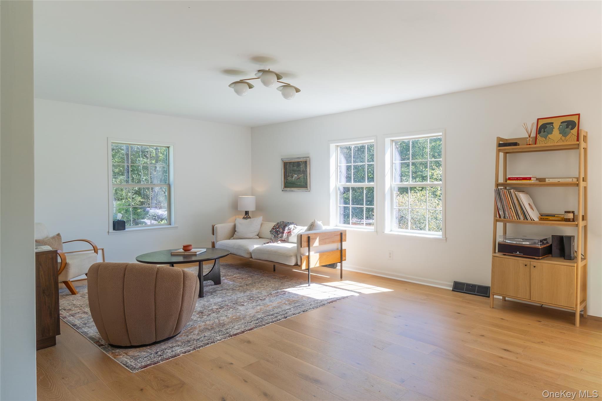 3 Parks Road – For Sale photo 3