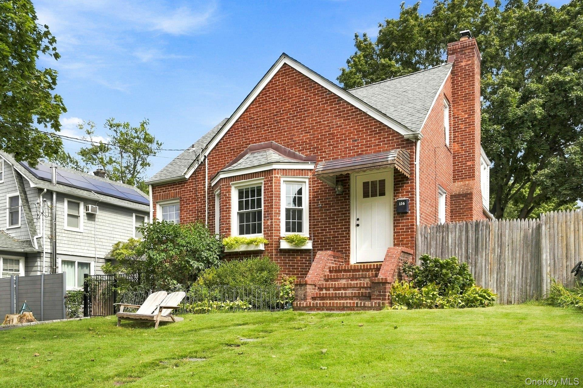 116 Wyman Avenue – For Sale photo 3