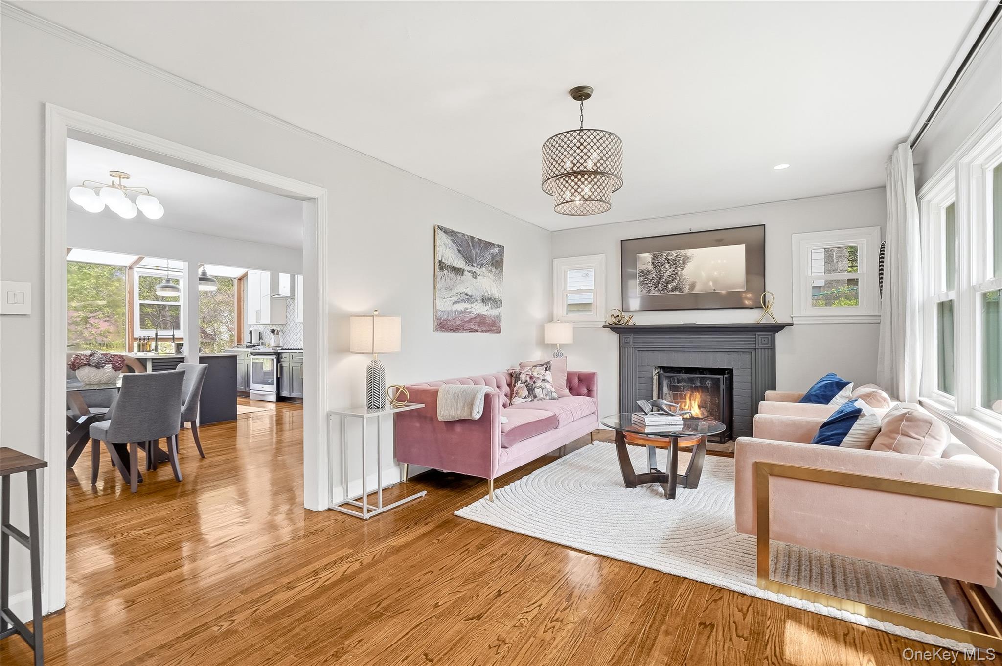 87 Lakeview Avenue – For Sale photo 5