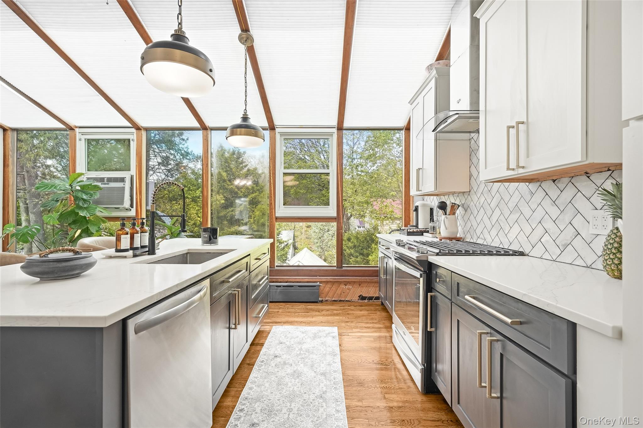 87 Lakeview Avenue – For Sale photo 12