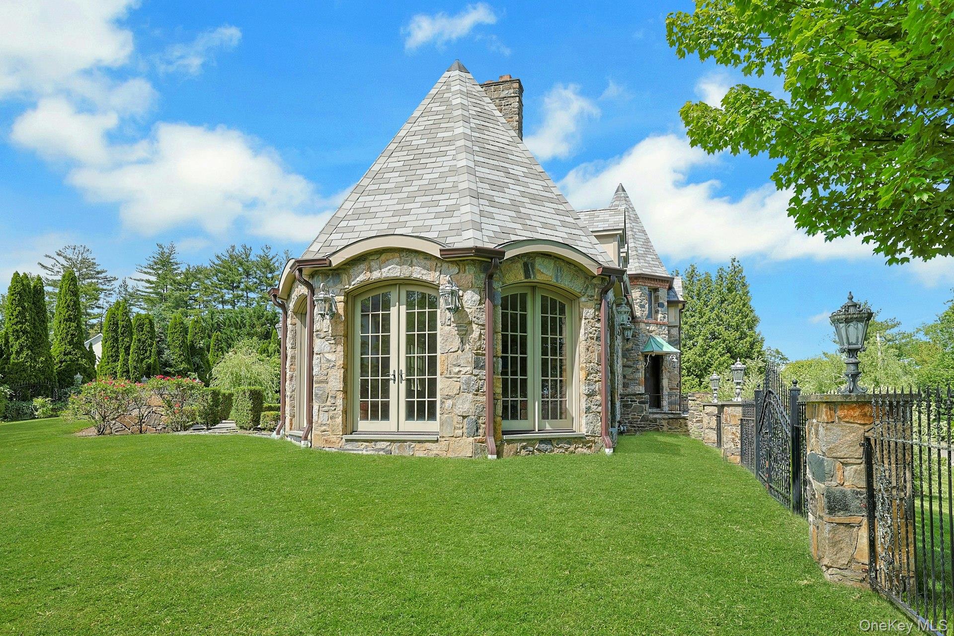 77 Deerhurst Road – For Rent photo 27