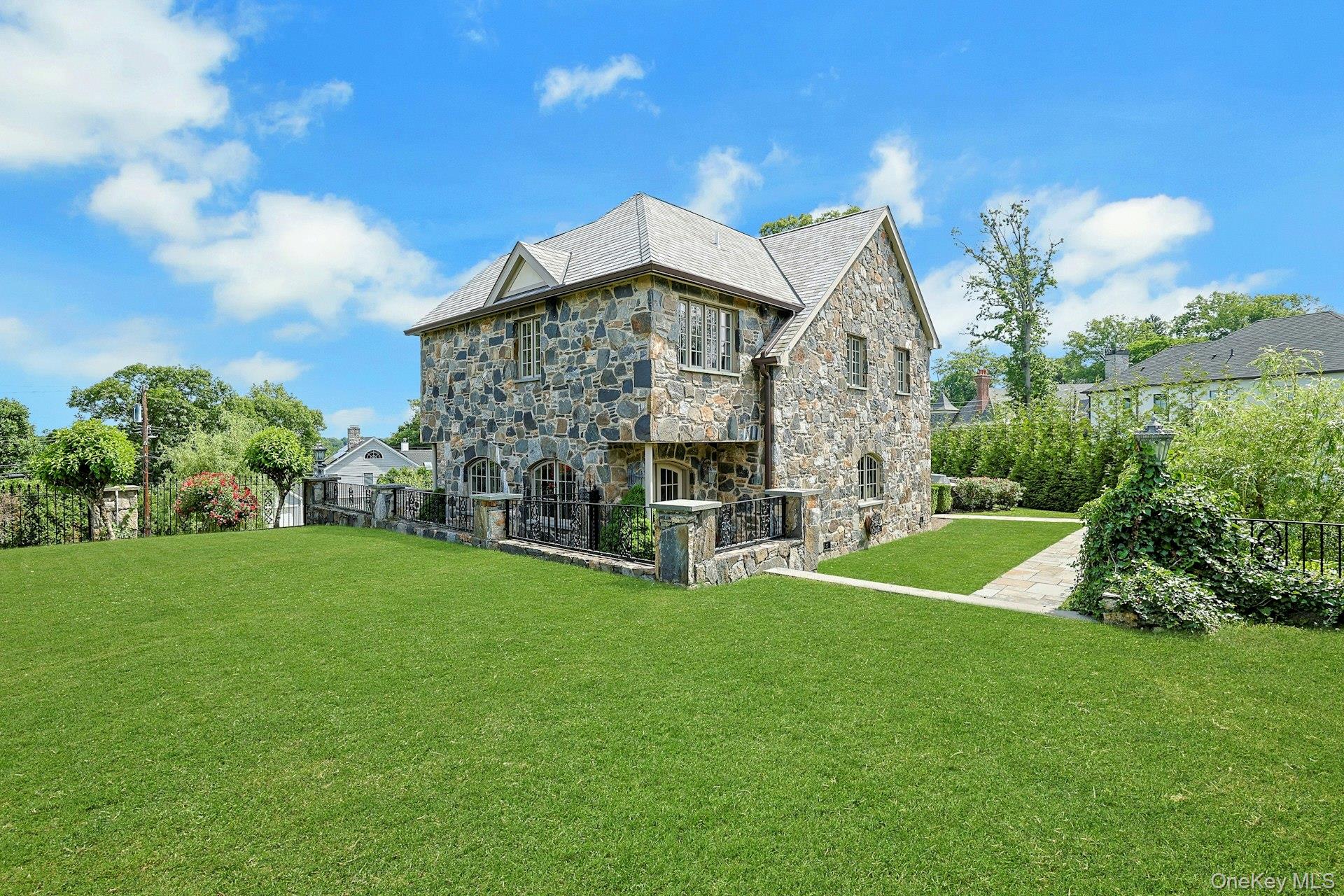 77 Deerhurst Road – For Rent photo 26