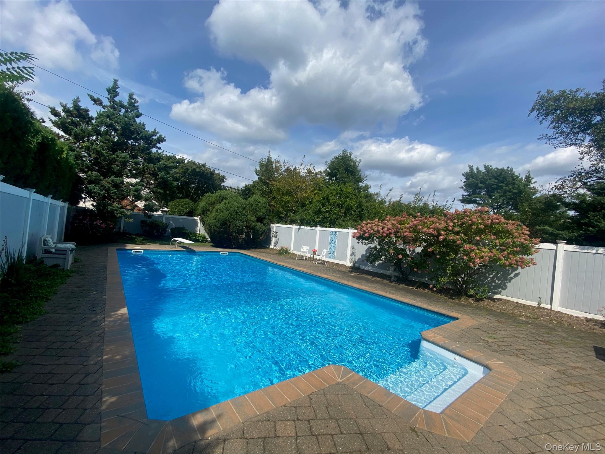 2 Rockrose Lane – For Sale photo 24