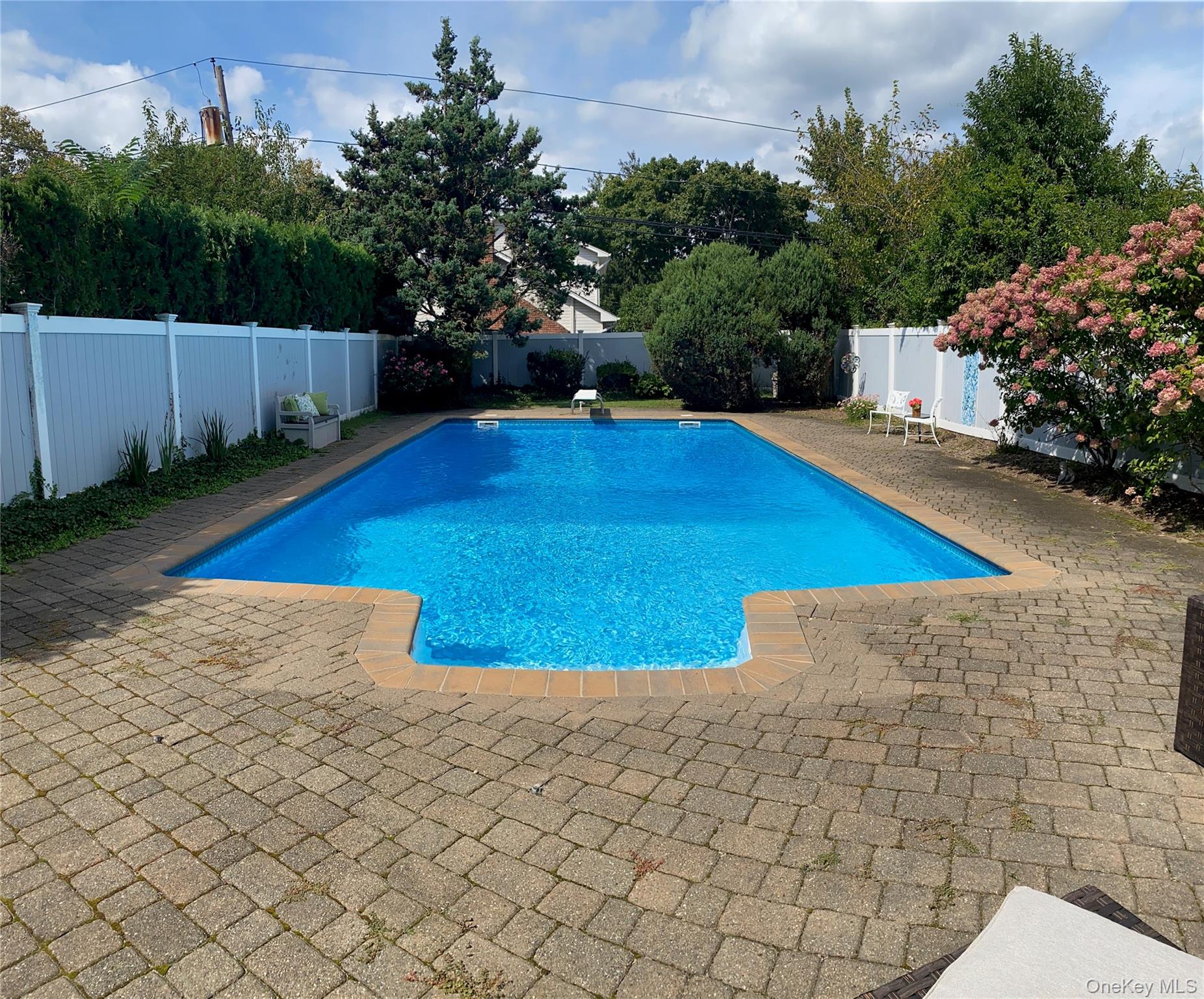 2 Rockrose Lane – For Sale photo 22