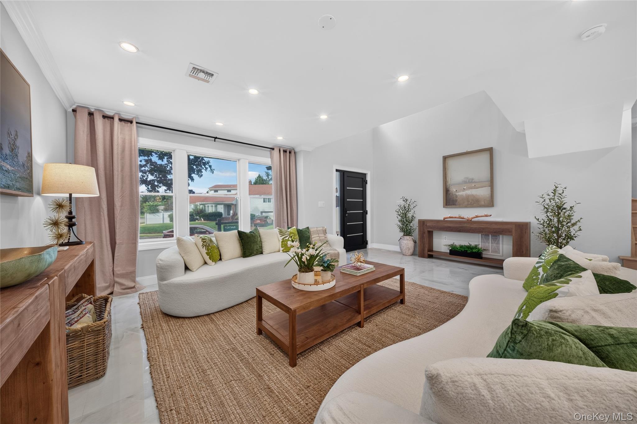 2 Circle Drive – For Sale photo 5
