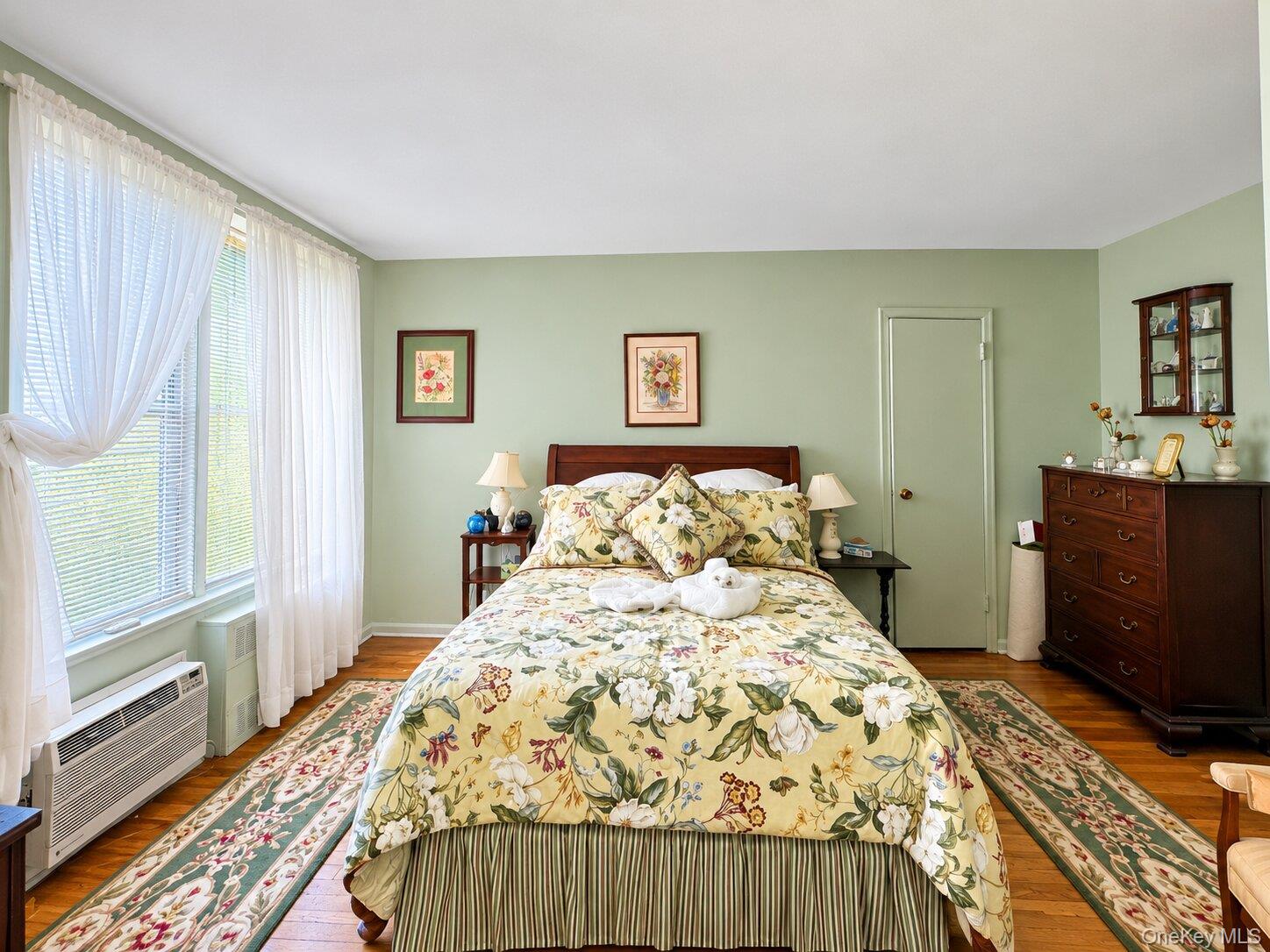 60-11 Broadway, Unit 6U photo 10