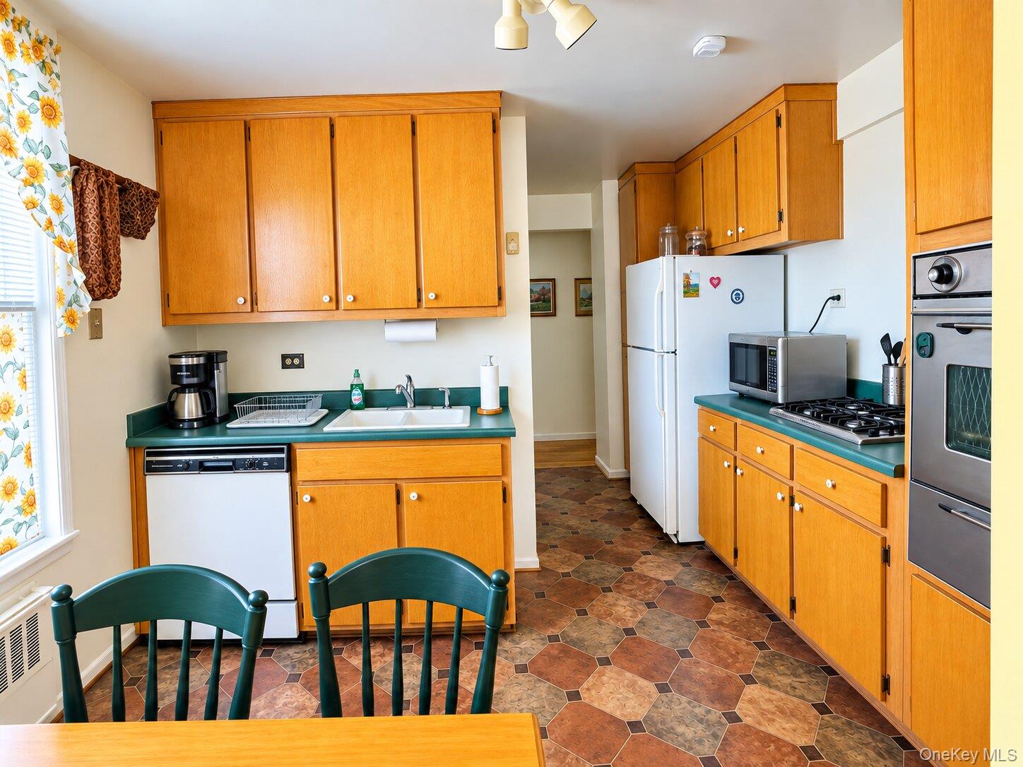 60-11 Broadway, Unit 6U photo 13