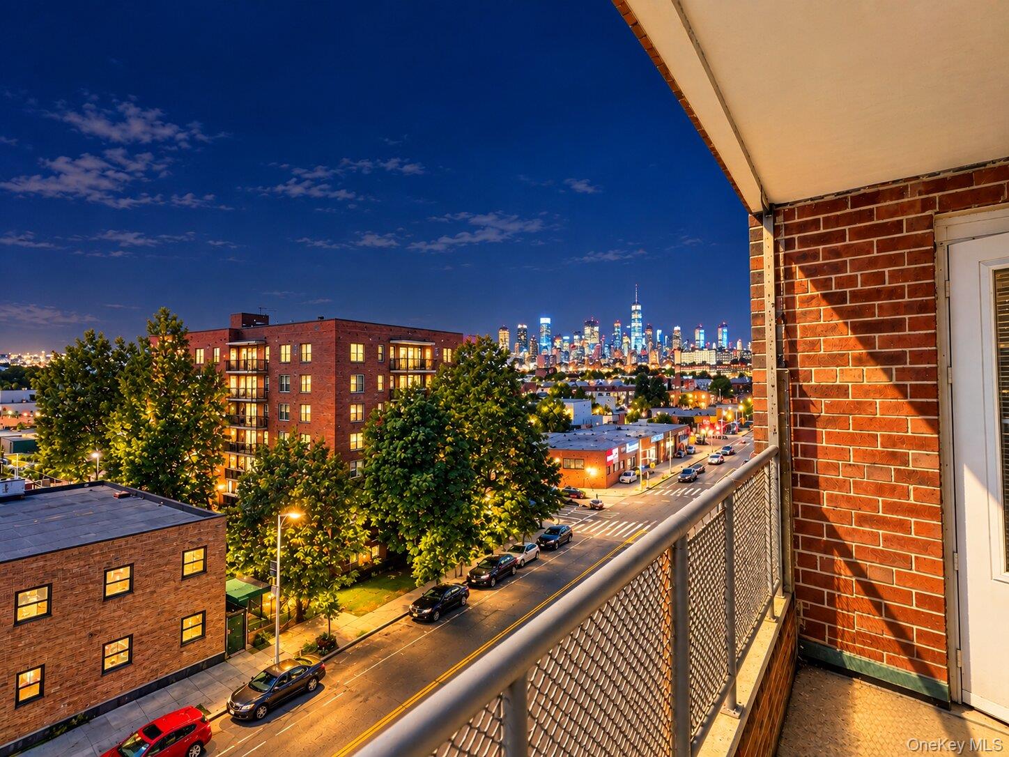 60-11 Broadway, Unit 6U