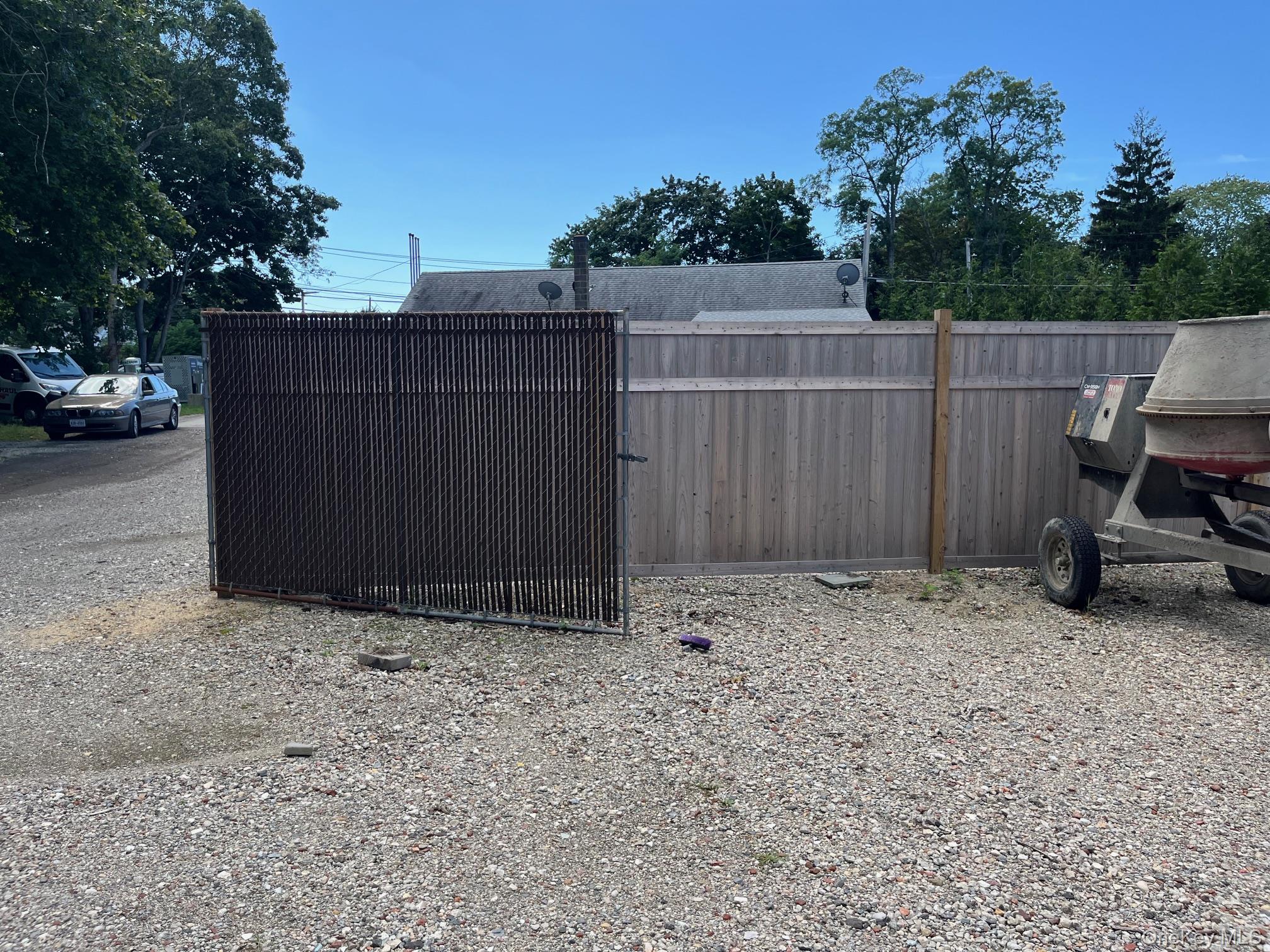 360 Montauk Hwy – For Rent photo 2
