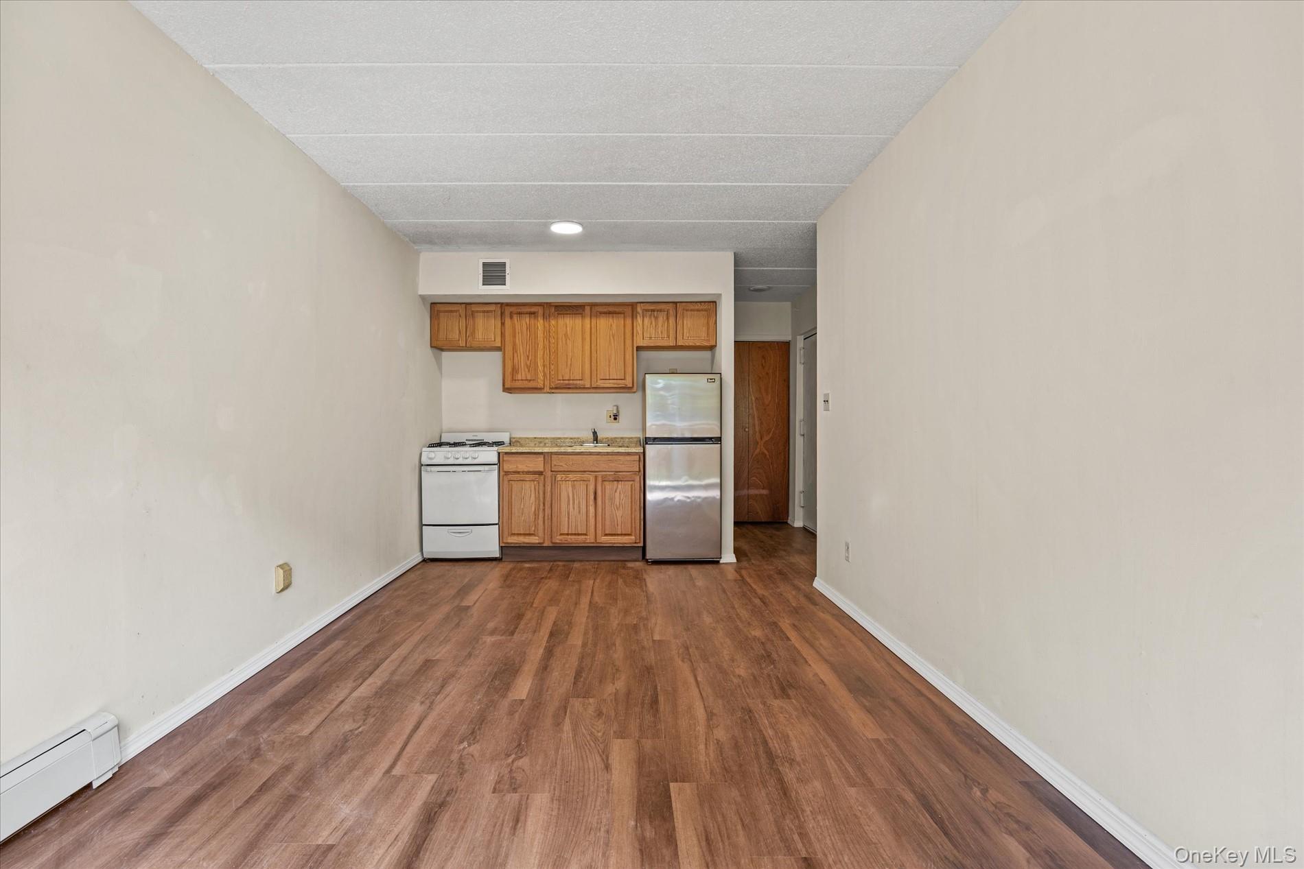 140-14 33rd Avenue, Unit 101 photo 5