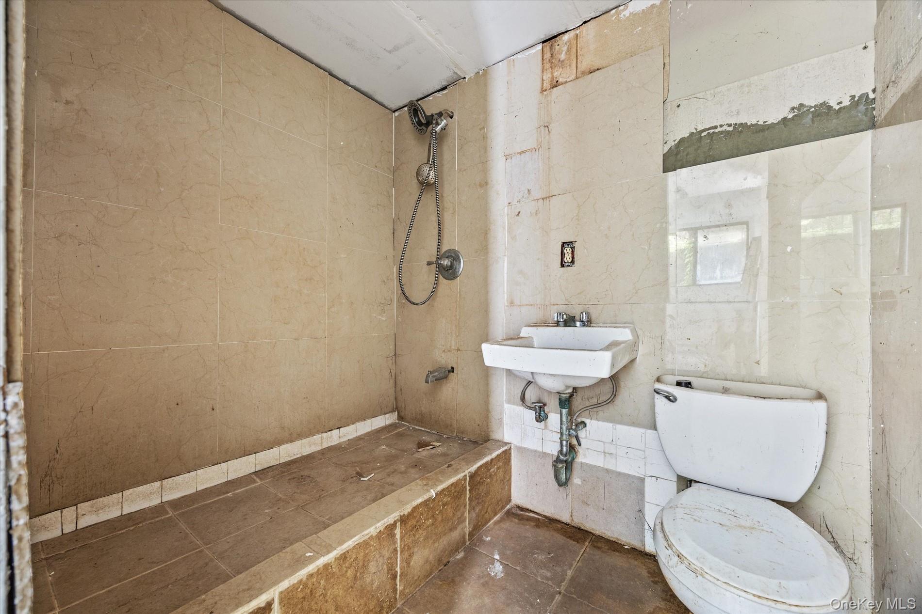 140-14 33rd Avenue, Unit 101 photo 14