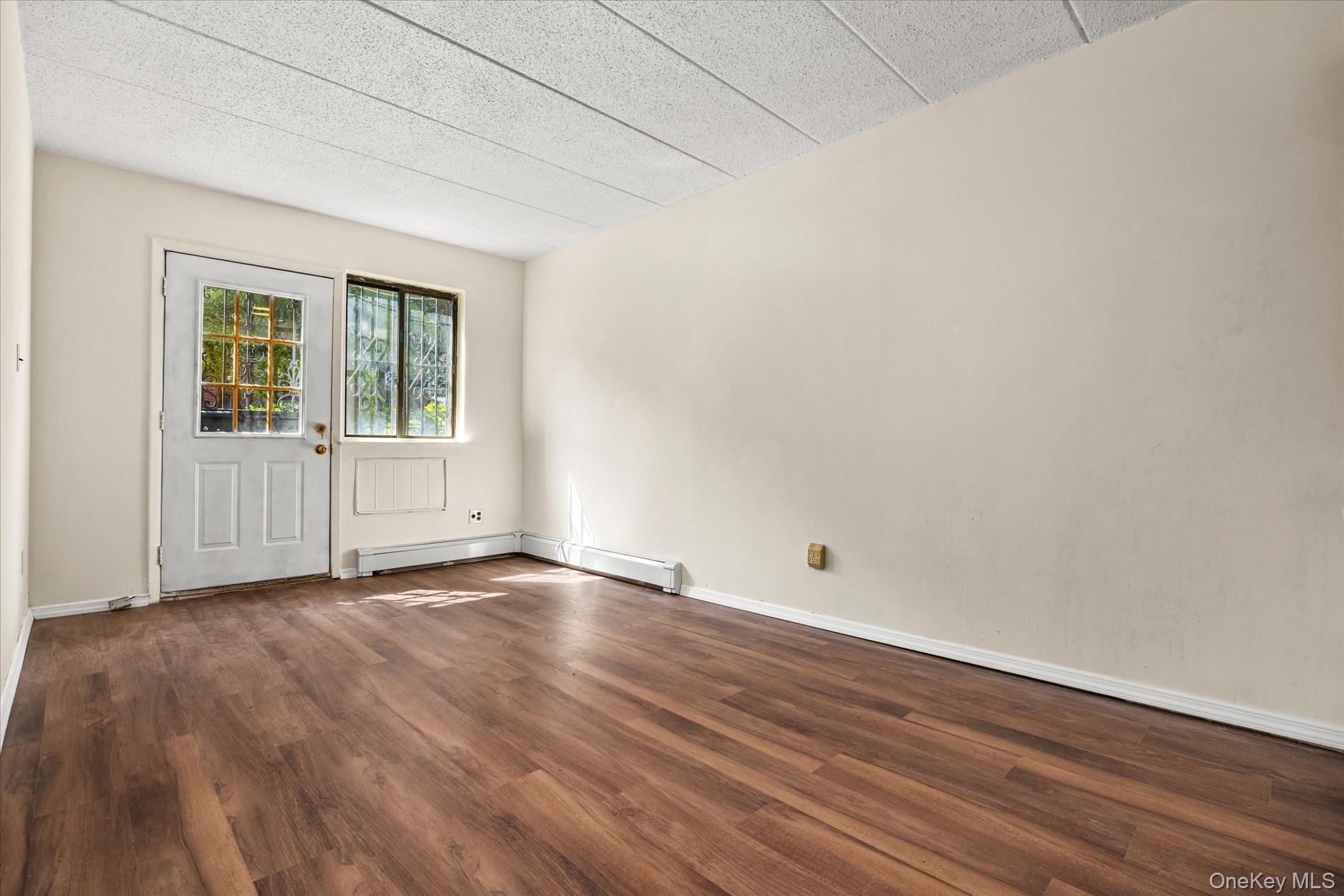 140-14 33rd Avenue, Unit 101 photo 3