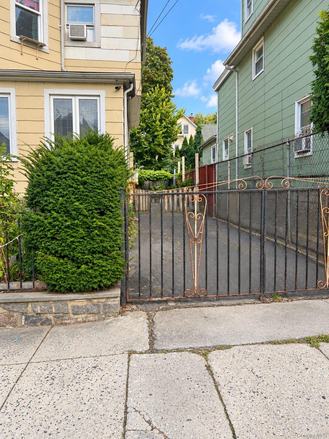 325 N Terrace Avenue – For Sale photo 10
