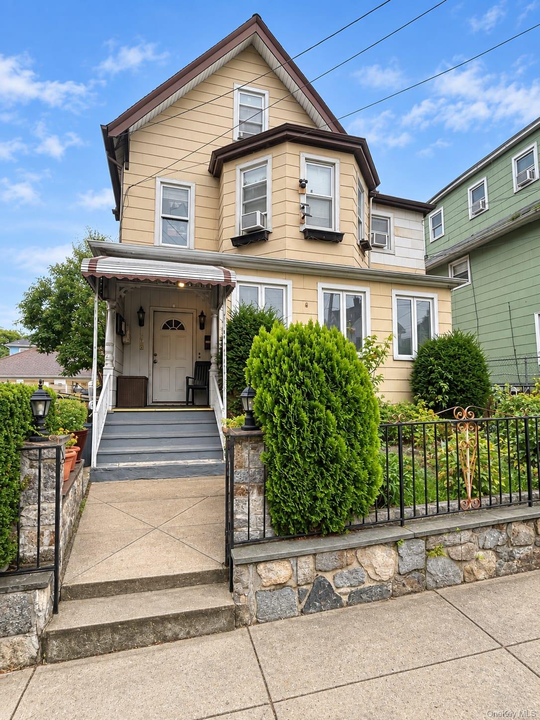 325 N Terrace Avenue – For Sale