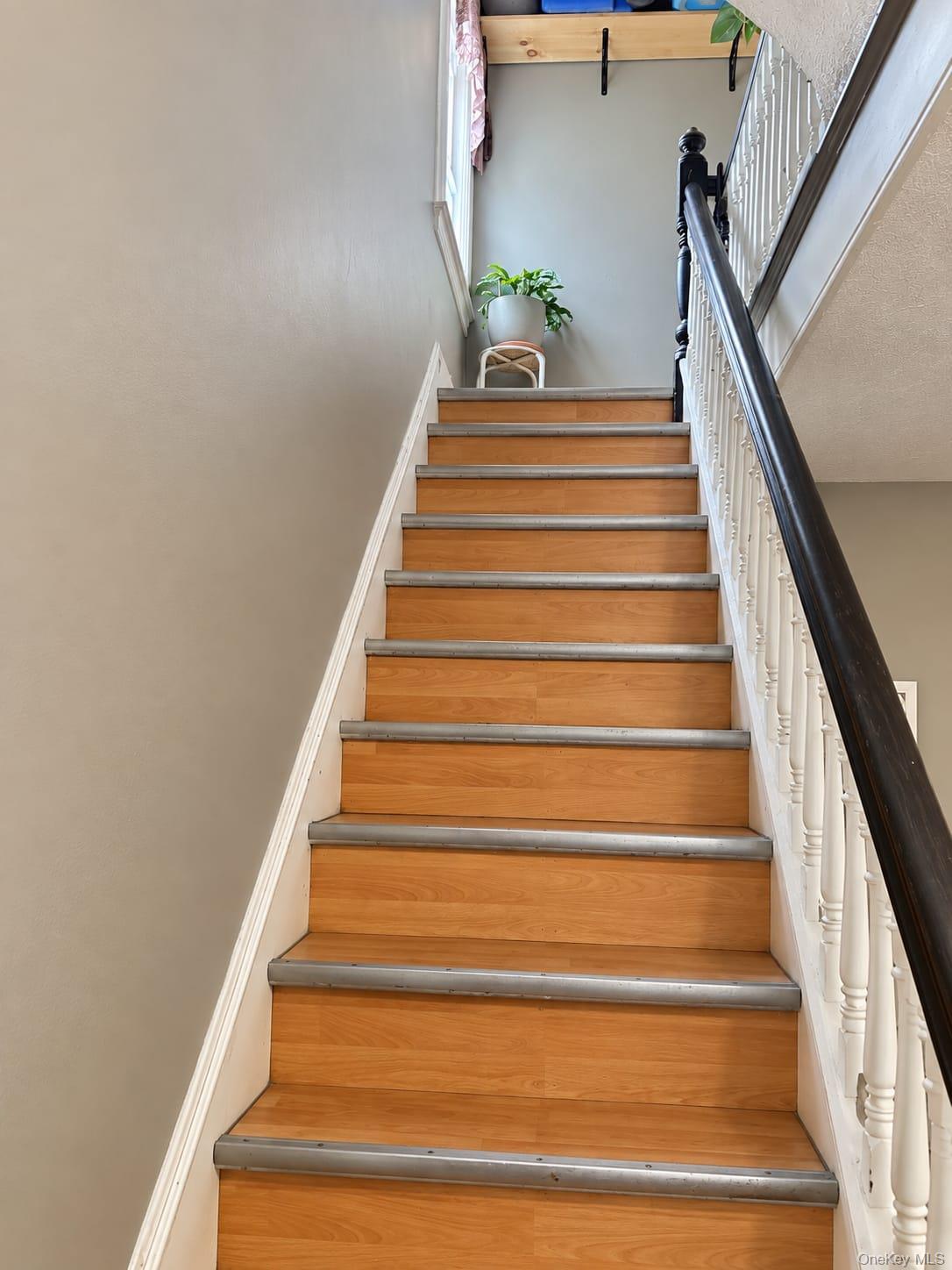 325 N Terrace Avenue – For Sale photo 3