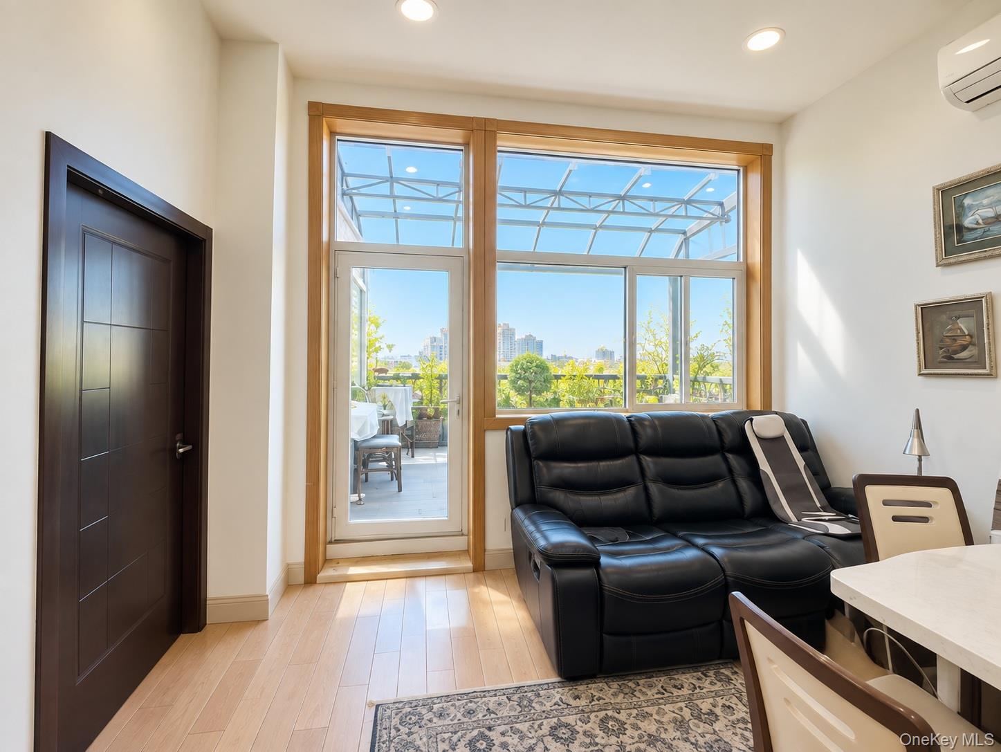 4142 College Point Boulevard, Unit 7B photo 4