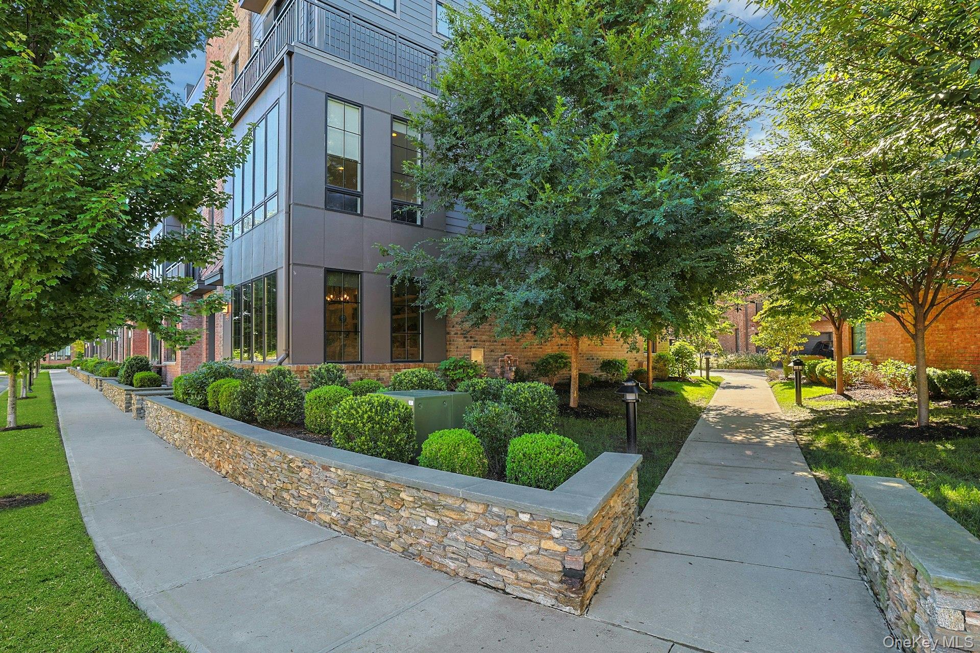 323 Palisades Boulevard – For Sale