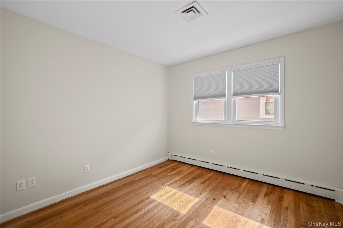 160 Park Avenue, Unit Left Side photo 18