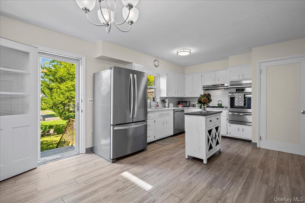 160 Park Avenue, Unit Left Side photo 9
