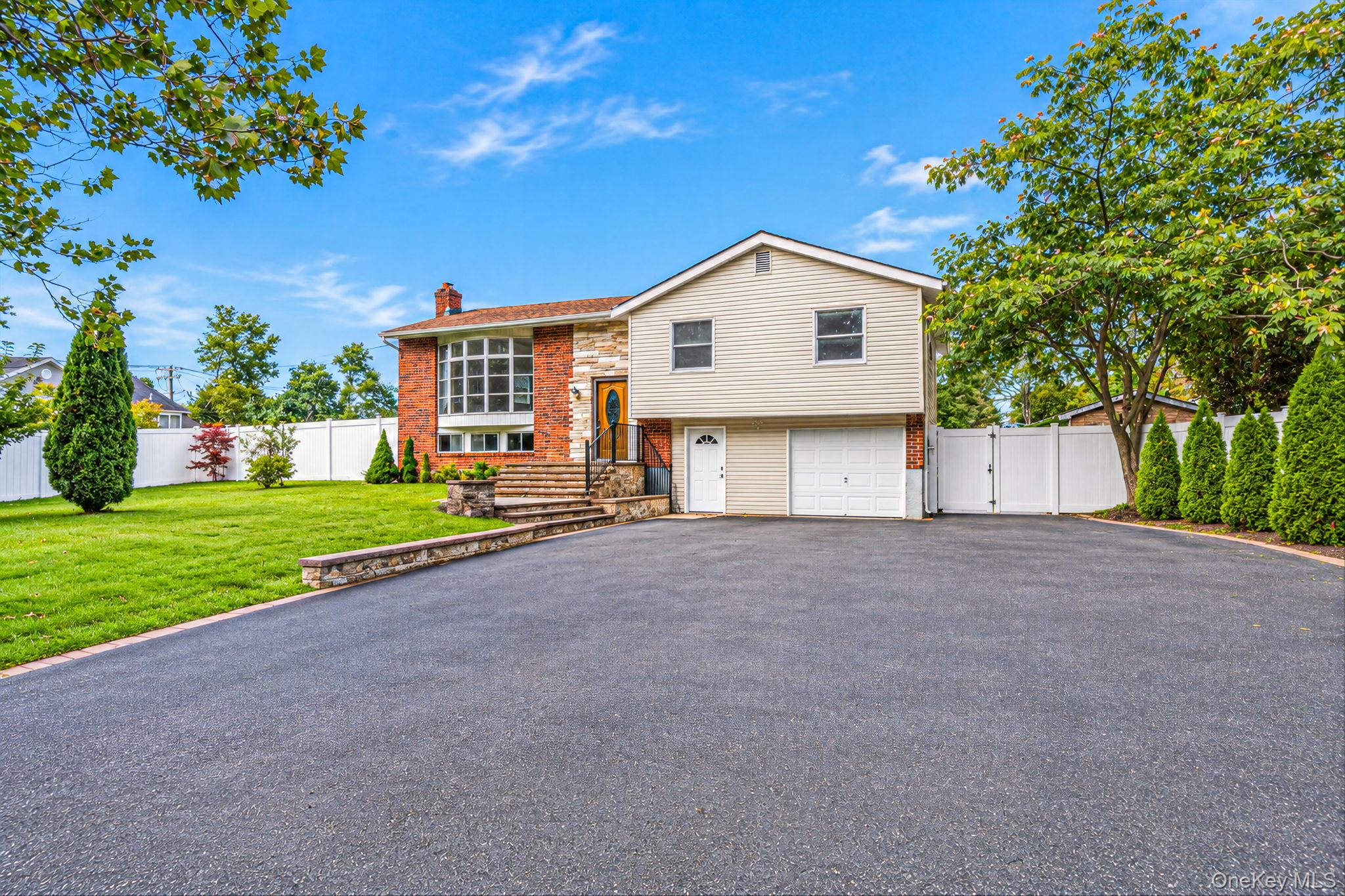 3 Richlee Drive – For Sale photo 3