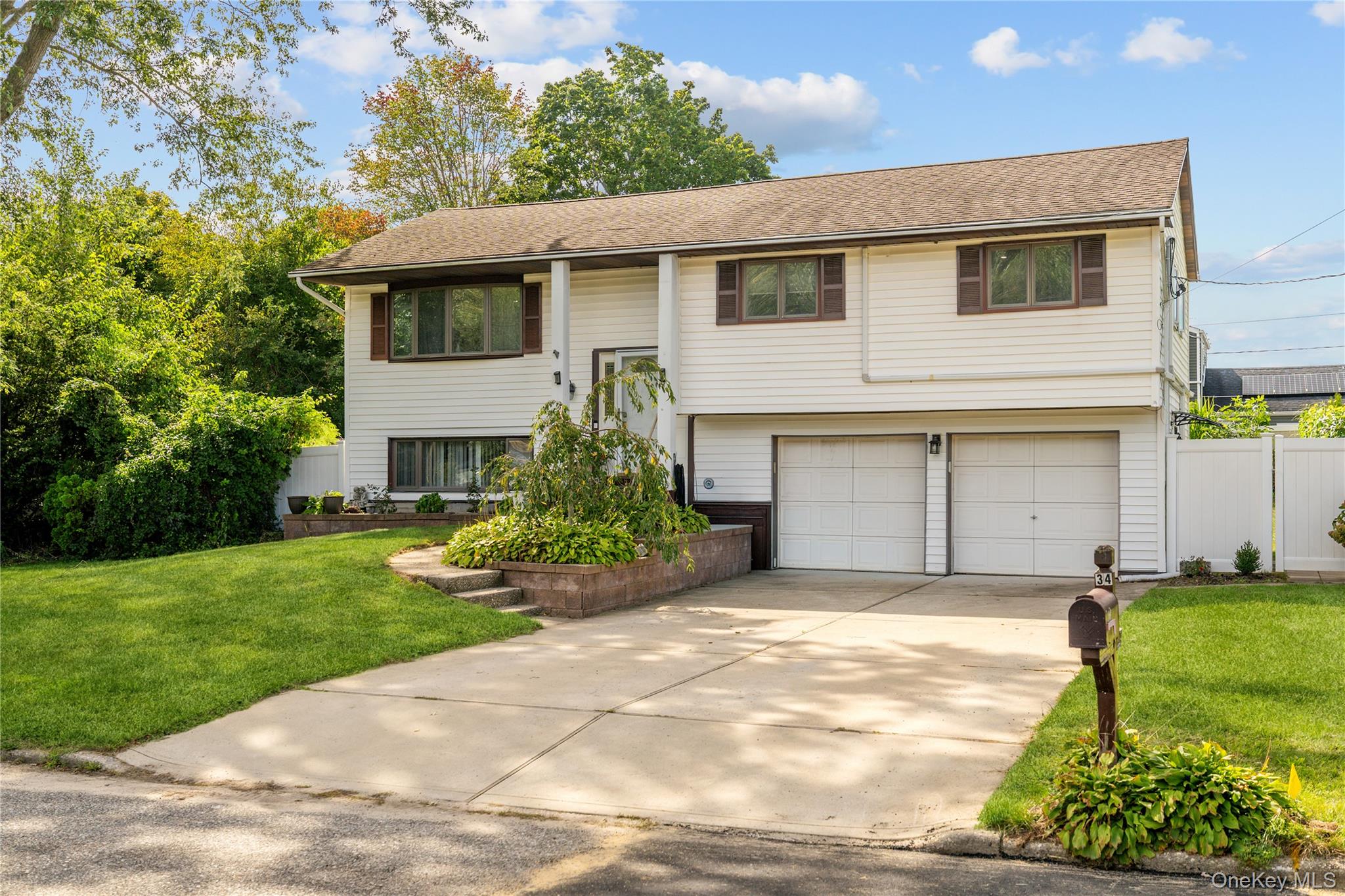 34 Bellwood Avenue – For Sale photo 2