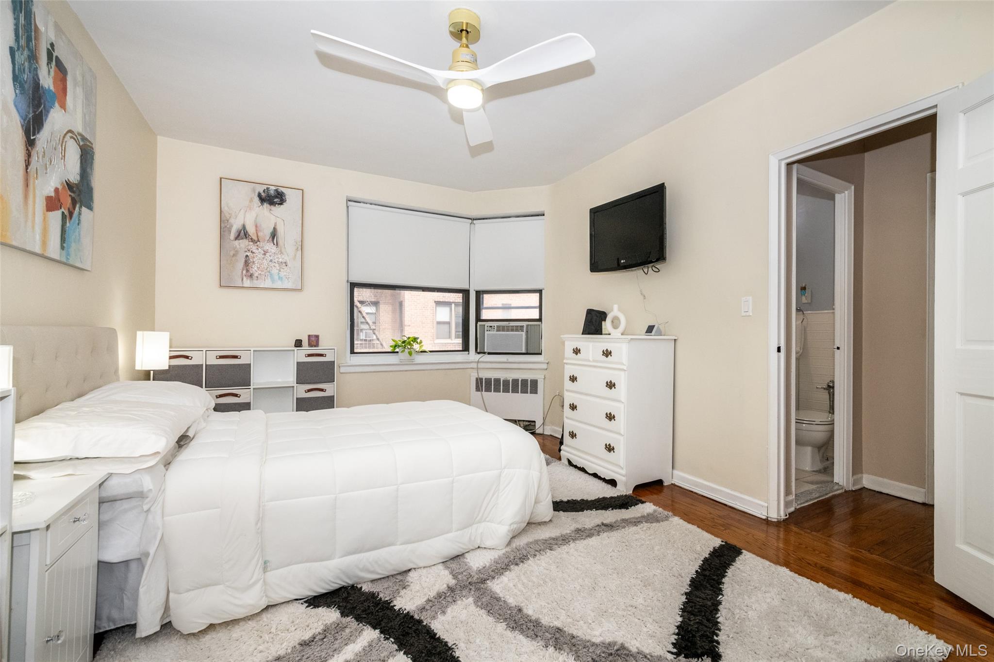 16 N Broadway, Unit 4J photo 12