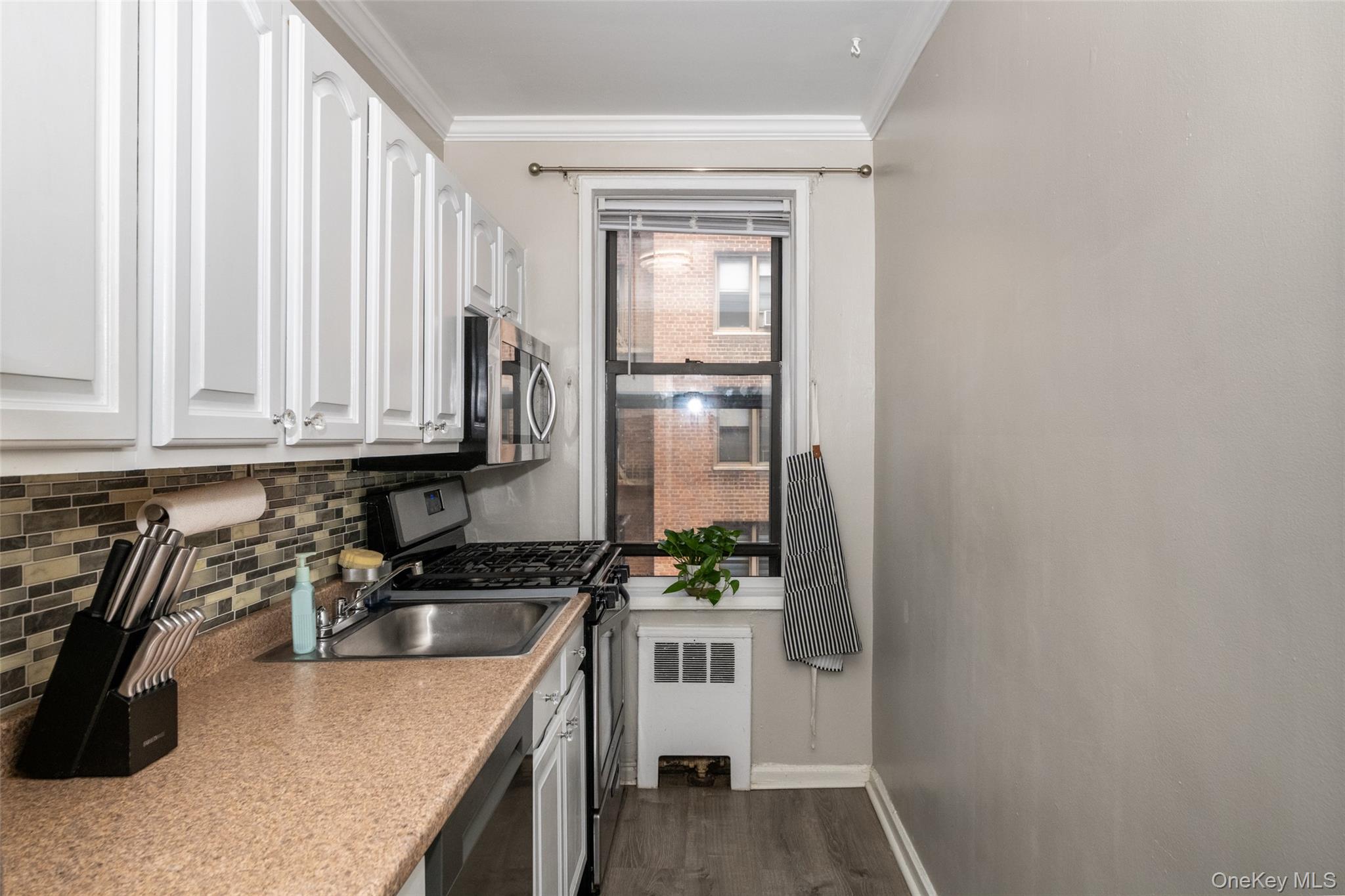 16 N Broadway, Unit 4J photo 10