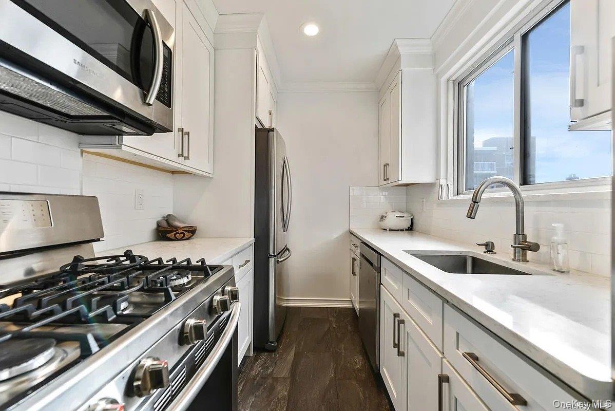 71-36 110th Street, Unit 6/H photo 12
