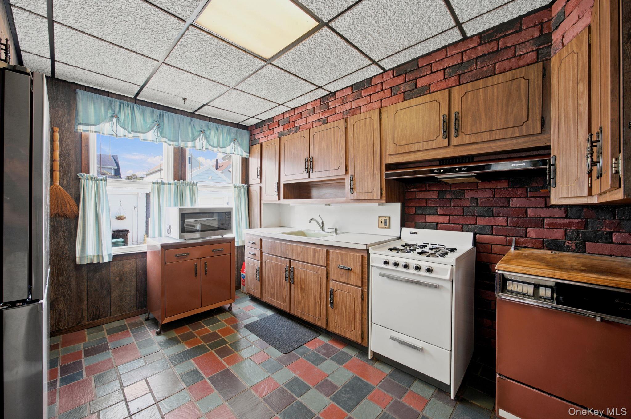 135-36 96th Street – For Sale photo 9